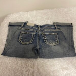 Nwt Women’s denim and Capri pants from Maurices. Size 1/2.